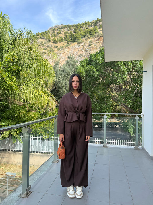 Coordinato busy brown