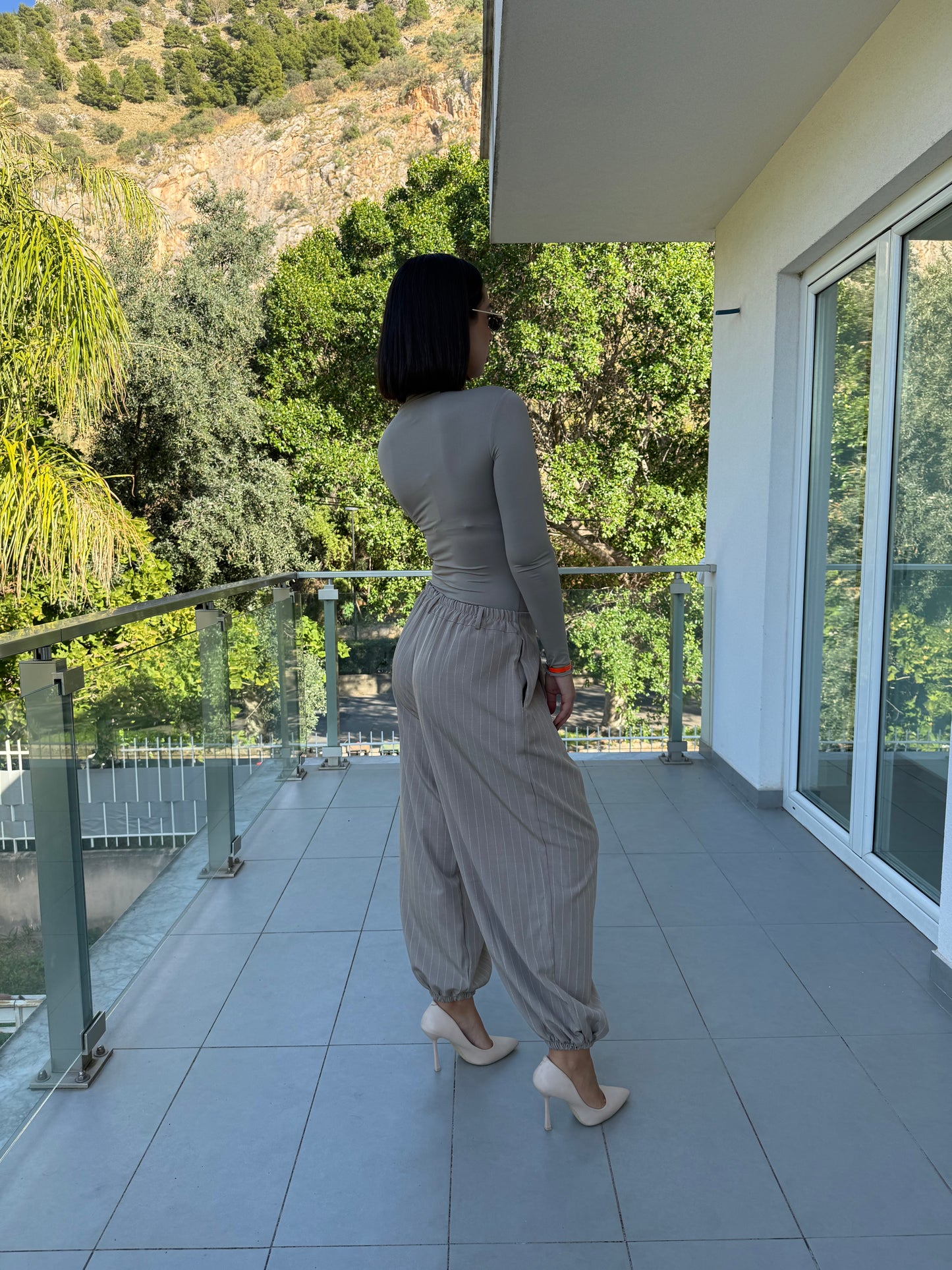 pantalone gessato tortora