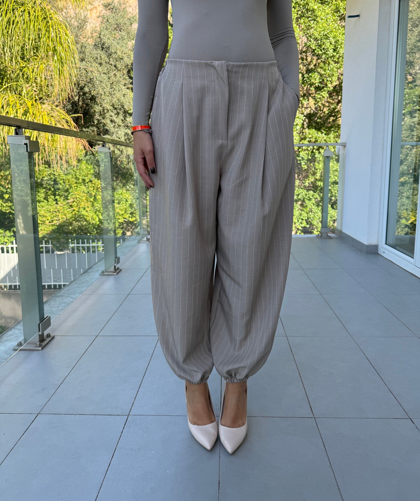 pantalone gessato tortora